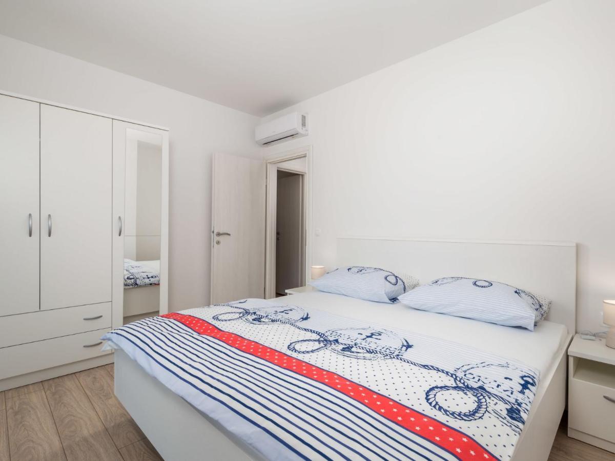 Holiday Home Villa Palma - Krk148 By Interhome Pinezici  Exterior photo